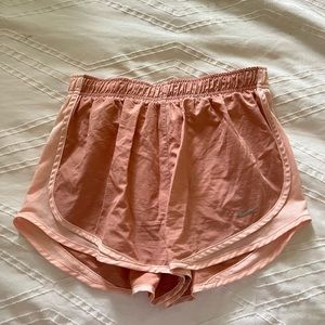 Women’s Nike Tempo Shorts Size Medium